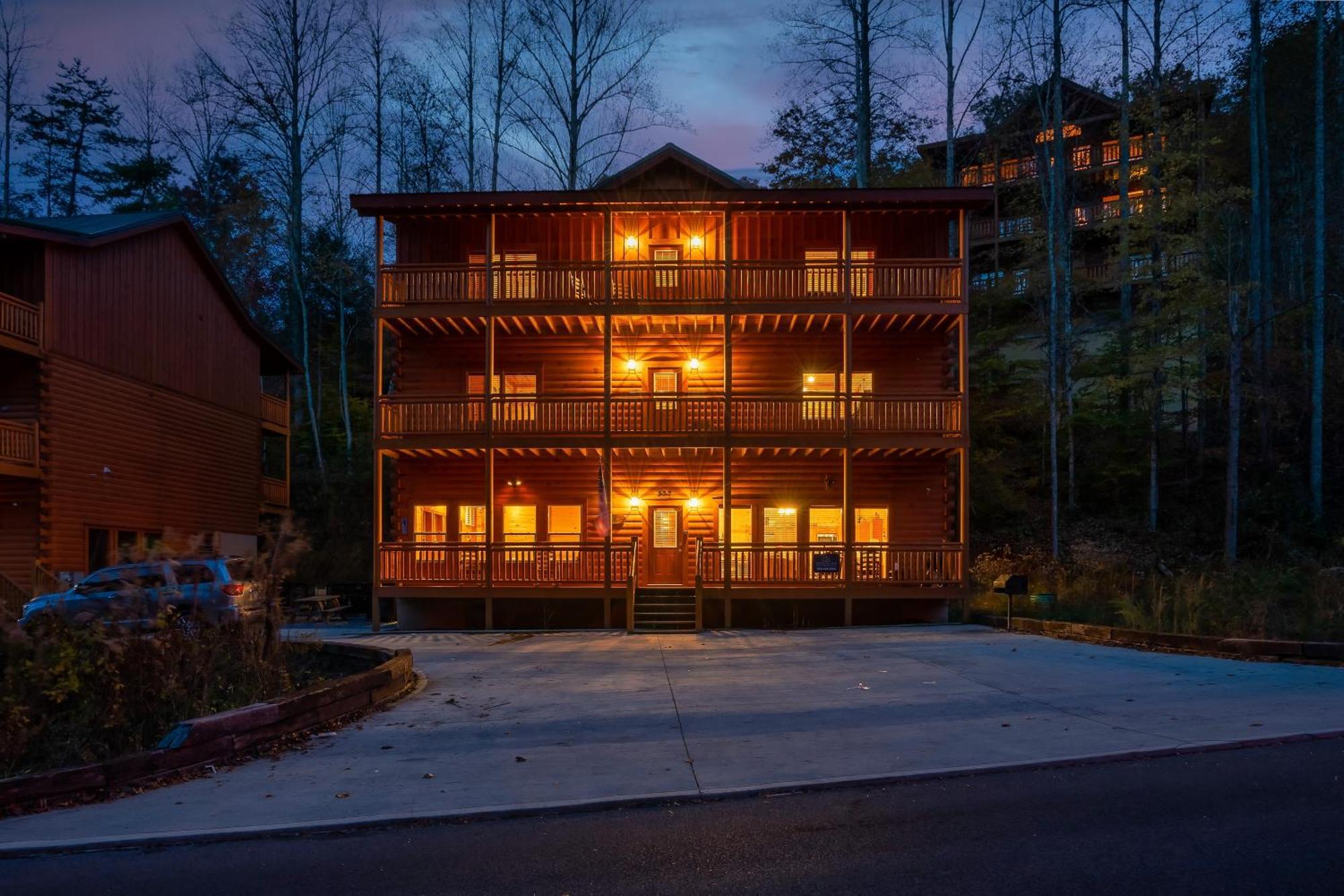 Doublehead Lodge Pigeon Forge Exterior photo